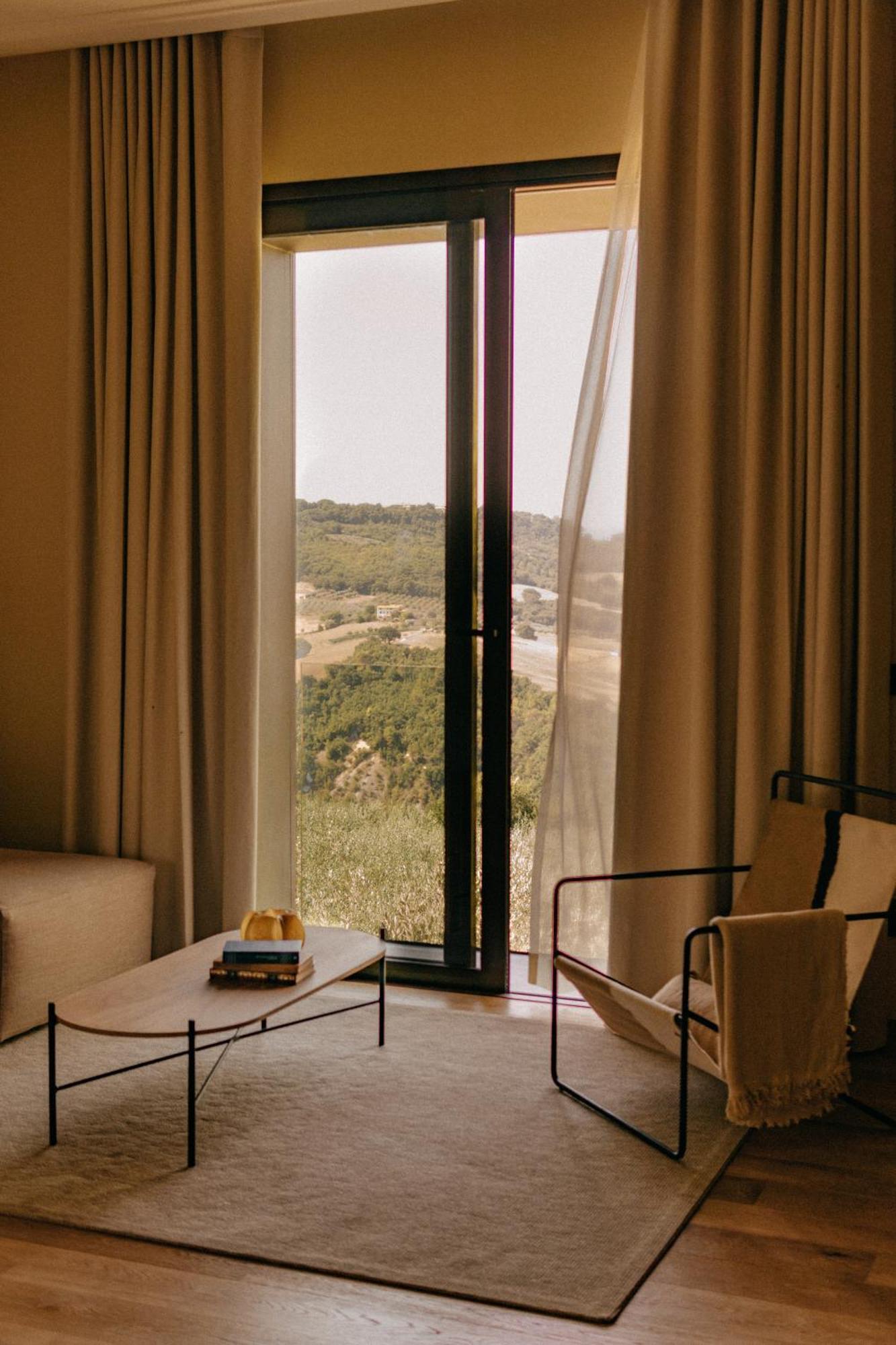 Aethos Saragano Hotel Екстериор снимка